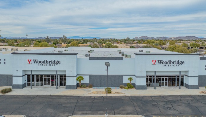 The shopping mall of Woodbridge Interiors in Arizona